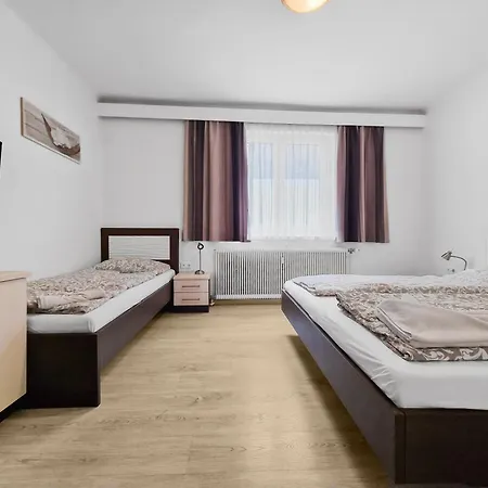 Josef Wolfik Strasse 10 Apartment Stockerau Room photo