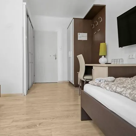 Josef Wolfik Strasse 10 Apartment Stockerau Room photo