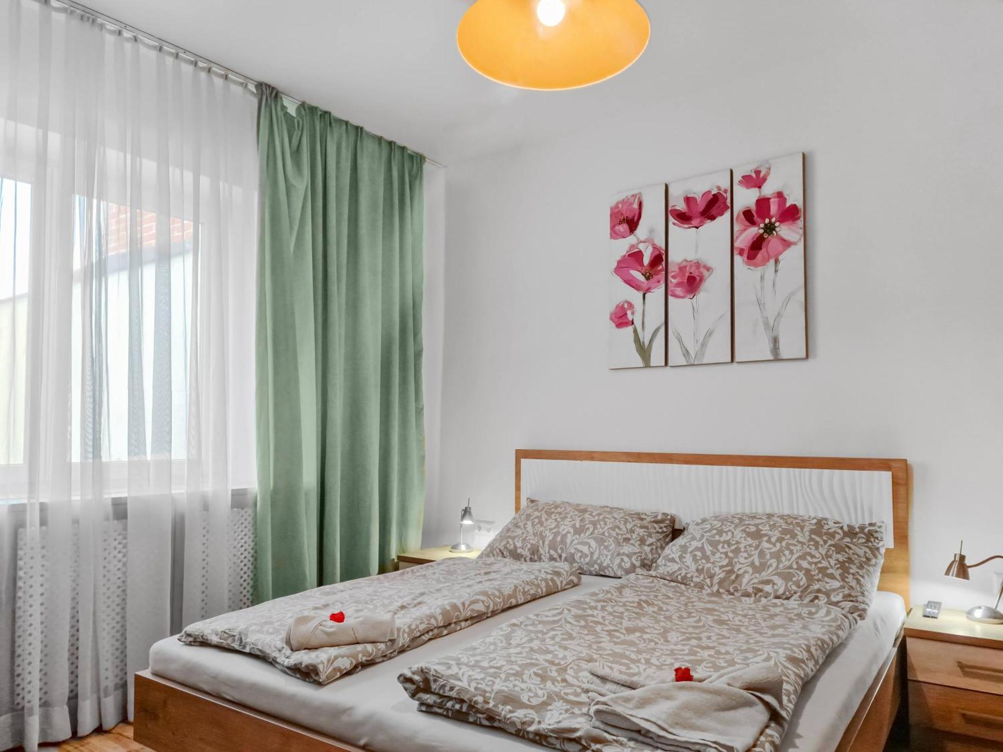 Josef Wolfik Strasse 10 Apartment