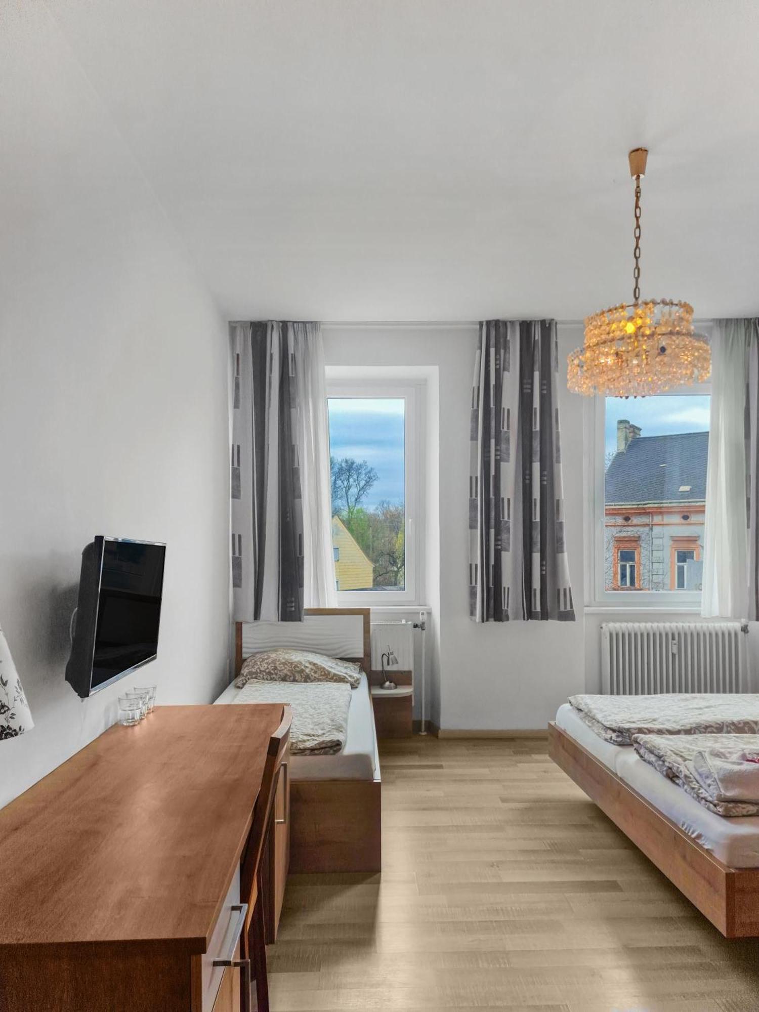 Josef Wolfik Strasse 10 Apartment *